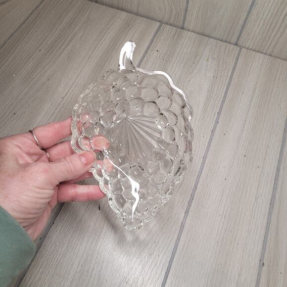 Vintage Grape Cluster Clear Glass Candy Nut Bowls Dishe Catch All Jewelry Keys - Picture 8 of 10